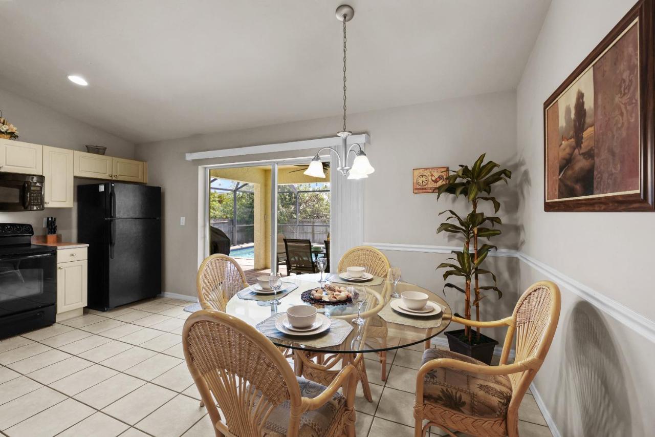 קייפ קורל Family Vacation, Heated Pool, Wake Up To Enjoy The Sunrise - Villa Pine Island מראה חיצוני תמונה